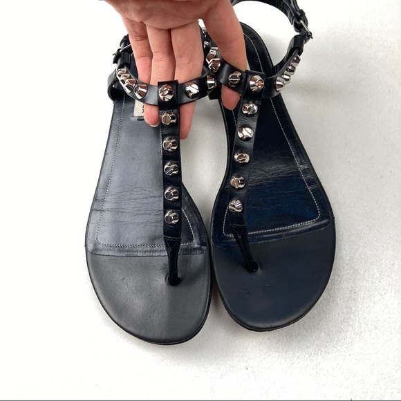 Balenciaga Studded Tstrap thong sandals - Picture 2 of 9